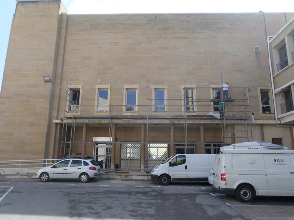 Rénovation façade vers Avignon
